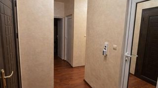 Тристаен Наеми, Красно село, София (10)