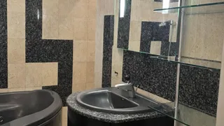 Four-room Rentals, Oborishte, Sofia (9)