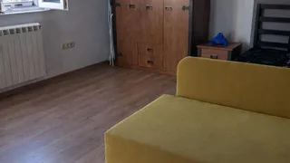 Тристаен Наеми, Оборище, София (8)