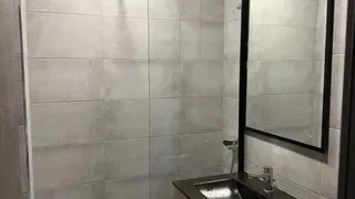 Тристаен Наеми, Мусагеница, София (10)