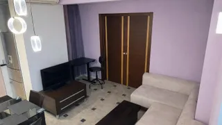 Тристаен Наеми, Център-ЦУМ, София (4)