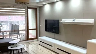 Тристаен Наеми, Витоша, София (2)
