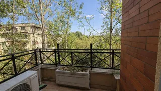 Тристаен Наеми, Витоша, София (10)
