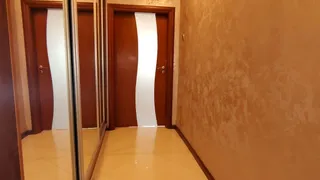 Тристаен Наеми, Център-ЦУМ, София (12)