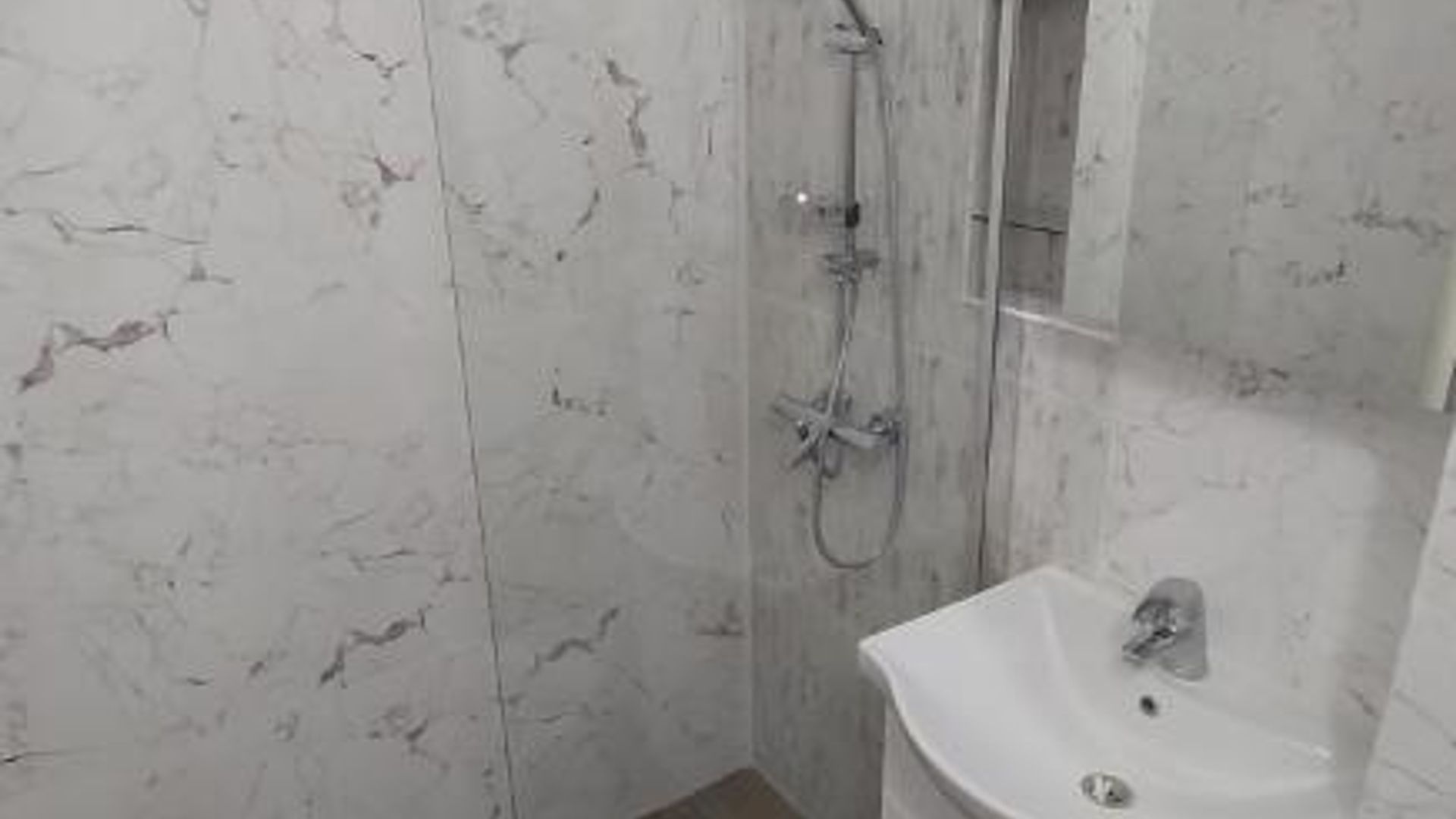 image_1748941022905_3224100079605803.jpeg