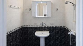 Four-room Rentals, Center, Varna (9)