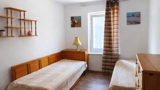 Етаж от къща Наеми, ЖП Гара, Варна (4)