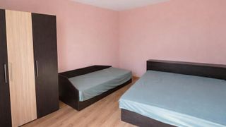 Zwei-Zimmer-Wohnung Verleih, Center, Warna (3)