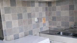 Тристаен обзаведен апартамент в кв. Кючук Париж (12)