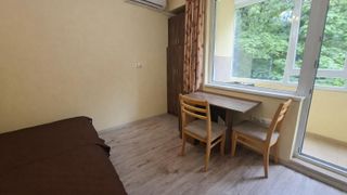 Тристаен апартамент  в гр.Варна, Погреби!  (2)