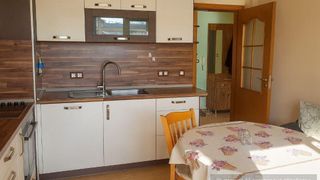Тристаен апартамент  в гр.Варна, Левски!  (2)