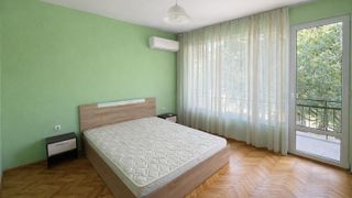 Тристаен обзаведен апартамент в кв. Младежки хълм (4)