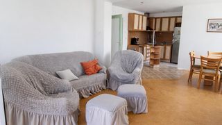 Уютен ТРИСТАЕН апартамент в кв. Каменица 2