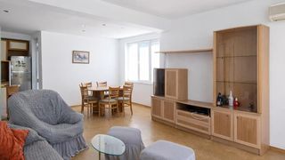 Уютен ТРИСТАЕН апартамент в кв. Каменица 2 (3)
