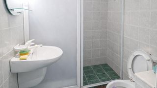 Уютен ТРИСТАЕН апартамент в кв. Каменица 2 (12)