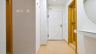 Тристаен апартамент в ж.,к. Младост 2 (8)