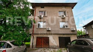 Етаж от къща в кв. Орландовци (2)