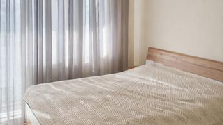 Двустаен апартамент в кв. Кючук Париж/ Паркомясто в цената! (4)