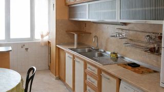 Двустаен апартамент в кв. Кършияка (2)