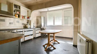 Тристаен Продажби, Сухата река, София
