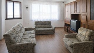 Тристаен Наеми, Младежки хълм, Пловдив