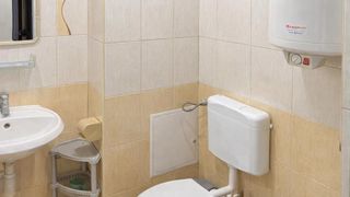 Чотирикімнатний Оренда, Колгоспний ринок, Варна (9)