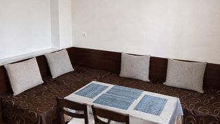 Чотирикімнатний Оренда, Колгоспний ринок, Варна (2)