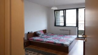 Тристаен апартамент в ж.к. Стрелбище (5)