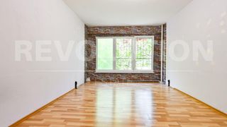 Двустаен апартамент в ж.к. Люлин 5 (7)