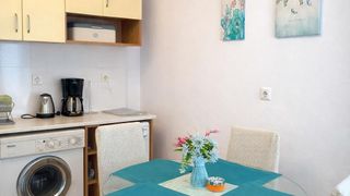 Двустаен апартамент  в гр.Варна, м-т Константин и Елена!  (3)