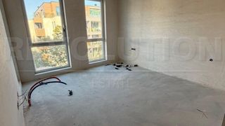 Тристаен Продажби, Кръстова вада, София