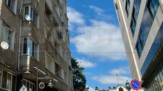 Многостаен Продажби, Център- Докторски паметник, София