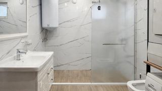 Тристаен апартамент в района на Стария град (10)