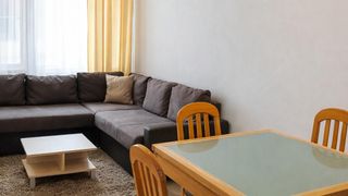 Dreizimmerwohnung Verleih, Sommerkino Trakia, Warna (2)