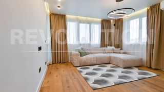 Тристаен Продажби, Младост 3, София (16)