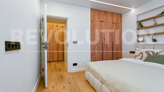 Тристаен Продажби, Младост 3, София (6)