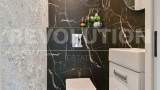 Тристаен Продажби, Дружба 1, София (18)