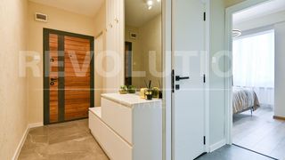 Тристаен Продажби, Дружба 1, София (16)