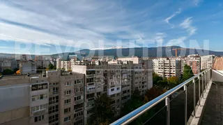 Тристаен Продажби, Младост 4, София (13)