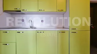 Тристаен Продажби, Младост 4, София (5)