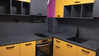 Тристаен Наеми, Люлин 6, София (4)