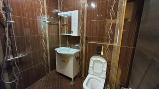 Тристаен Наеми, Надежда 1, София (9)