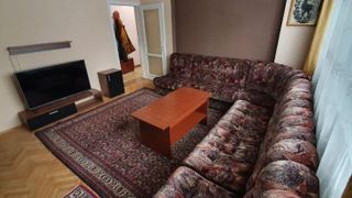 Тристаен апартамент в ж.к. Гео Милев.  (2)