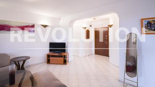 Tres habitaciones Alquileres, Buxton, Sofía (4)