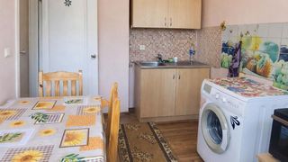 Двустаен апартамент  в гр.Варна, Колхозен пазар!  (2)
