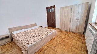 Тристаен Наеми, Център-ЦУМ, София (6)