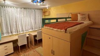 Тристаен Наеми, Лагера, София (7)