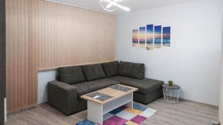 Двустаен апартамент в кв. Каменица 2 (2)