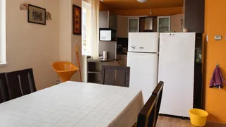Къща Наеми, Бриз, Варна