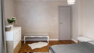 Тристаен Наеми, Център, Варна (5)